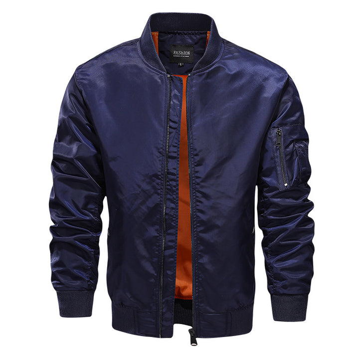 Herren Leichter Nylon‑Bomber mit kontrastierendem Futter und Ärmeltasche Drune