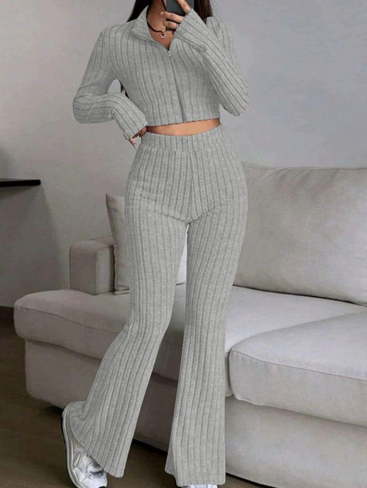Damen Gerippter Strick-Zweiteiler mit Cropped Reißverschluss-Cardigan und High‑Waist Schlaghose Drune