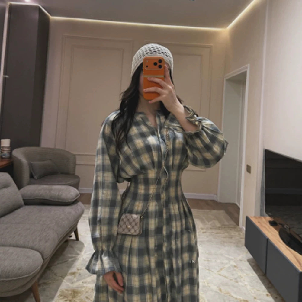 Damen Maxikleid im Karierten Hemdblusenstil mit Taillengürtel und Rüschenmanschetten Drune