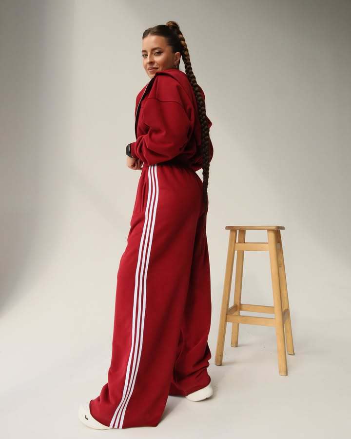 Damen lässiger Freizeit-Jogginganzug mit cropped Sweatjacke und weiten Hosen Drune