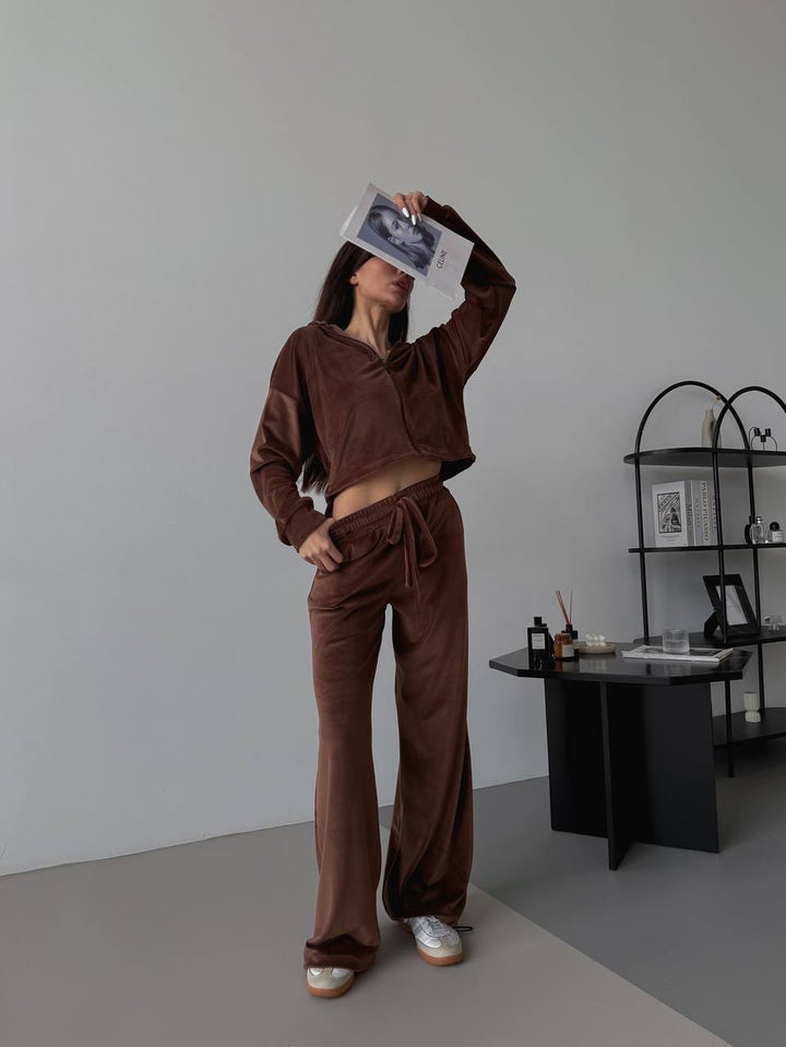 Damen Zweiteiliges Samt-Loungewear-Set mit Cropped-Zipjacke und weiter High-Waist-Sweathose Drune