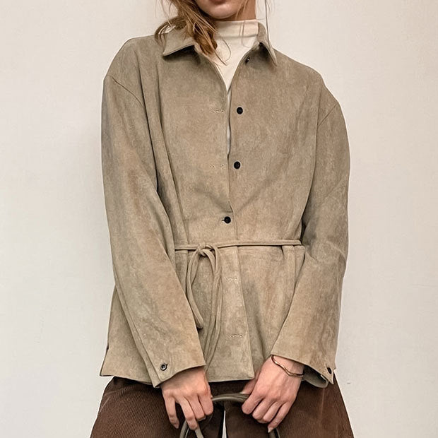 Damen Suede Jacke mit Taillengürtel und feinen Knopfdetails Drune