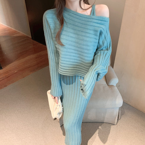Damen Strickkleid mit asymmetrischem Ausschnitt und feiner Rippenstruktur Drune