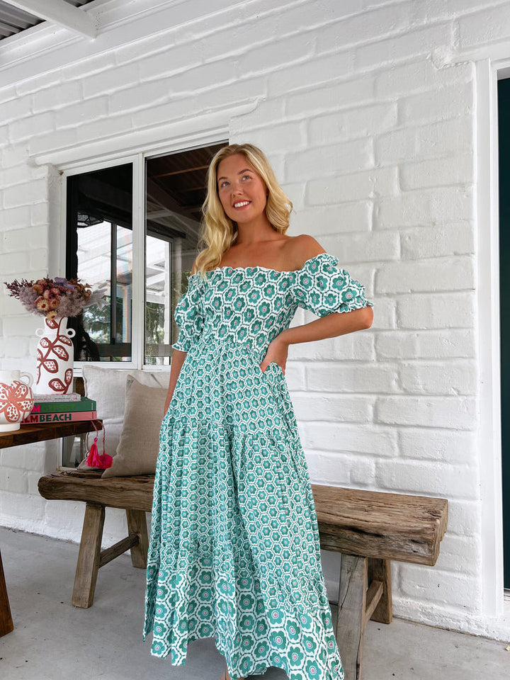 Damen Maxikleid mit charmanten Rüschendetails Drune