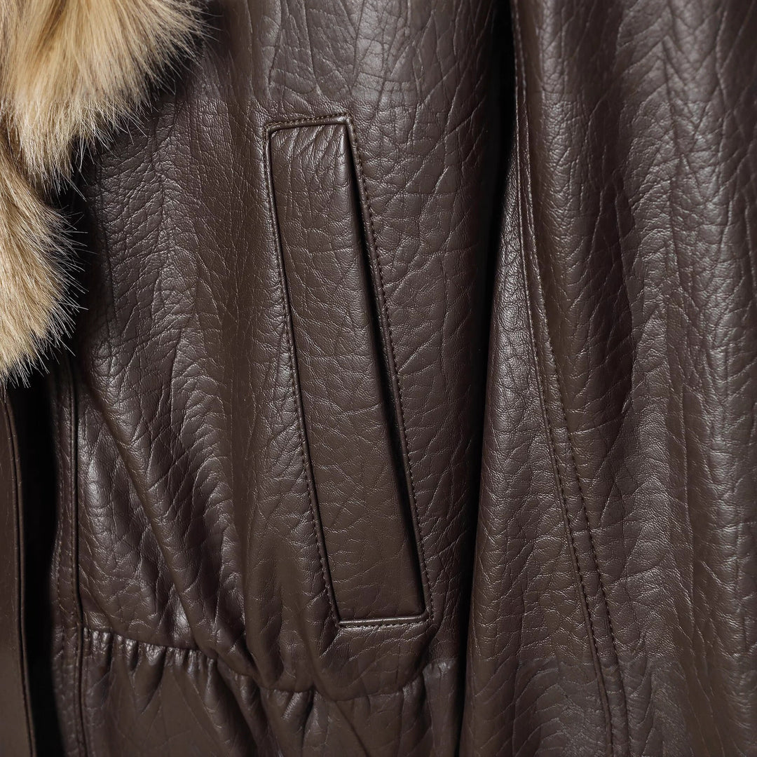 Damen Kurz geschnittene Fliegerjacke aus Lederoptik mit voluminösem Kunstfellkragen Drune