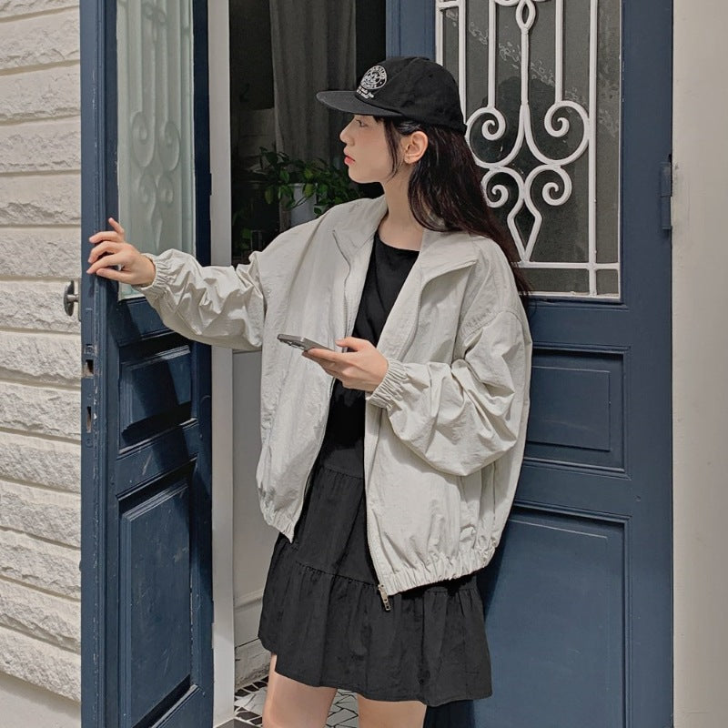 Damen sportliche Jacke mit leichtem Material und elastischen Bündchen Drune