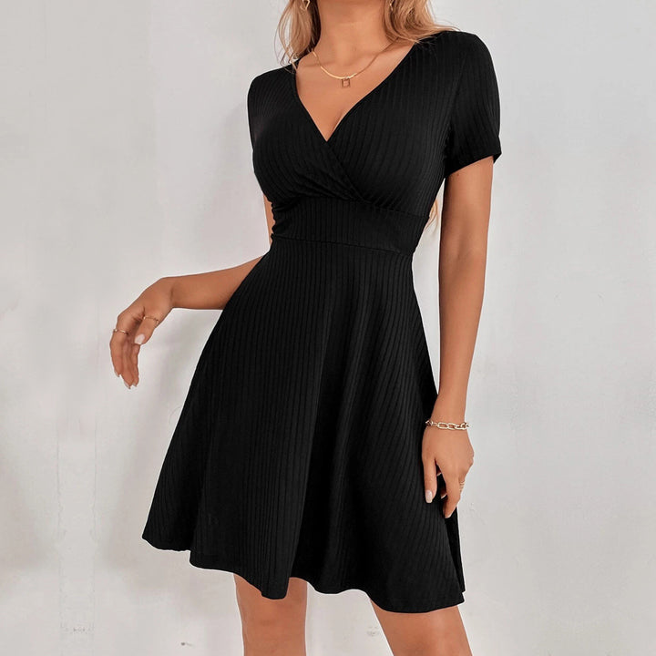 Damen Casual Kleid mit offener Rückenpartie und Schleifendetail Drune