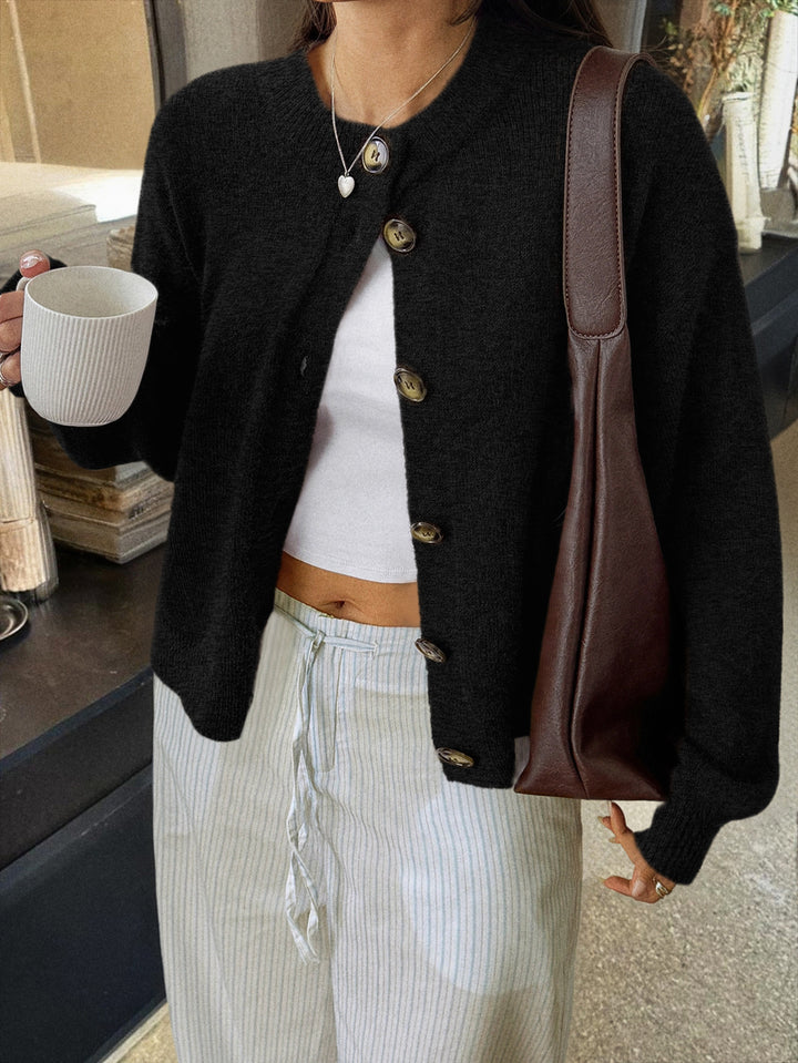Damen nan kuscheliger Oversize-Strickcardigan mit Hornknopf-Leiste und Rundhalsausschnitt Drune