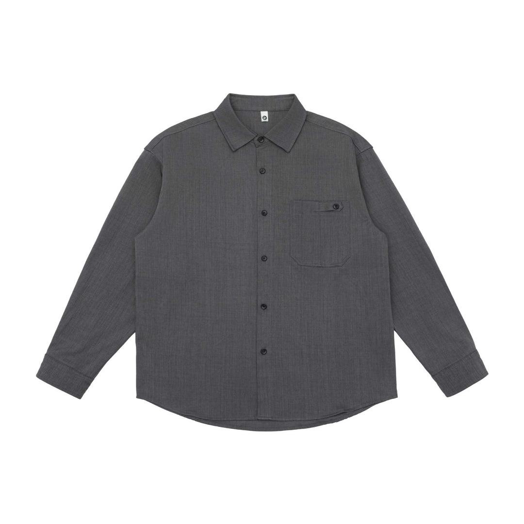 Unisex Oversize Hemdjacke im minimalistischen Workwear Stil mit gerundetem Saum und Brustpattentasche Drune