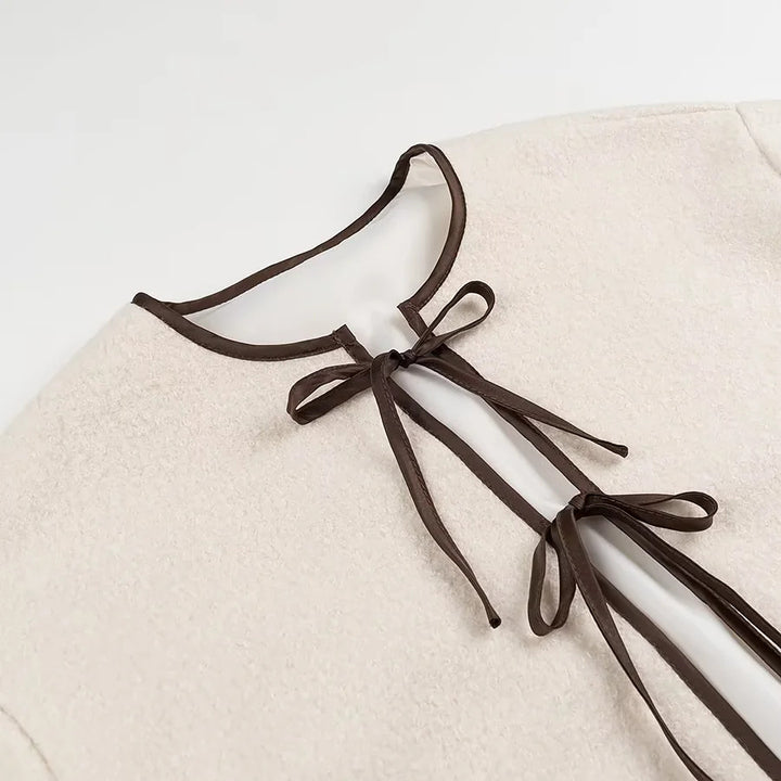 Damen nan kurz geschnittene Teddyjacke mit doppelt gebundenen Schleifenverschluss, Rundhalsausschnitt und kontrastpaspel Drune