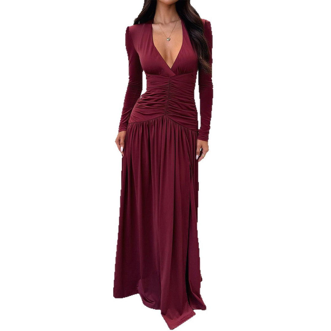 Damen nan elegantes Abendkleid mit gerafftem Wickeloberteil, hohem Beinschlitz und Samtärmeln Drune