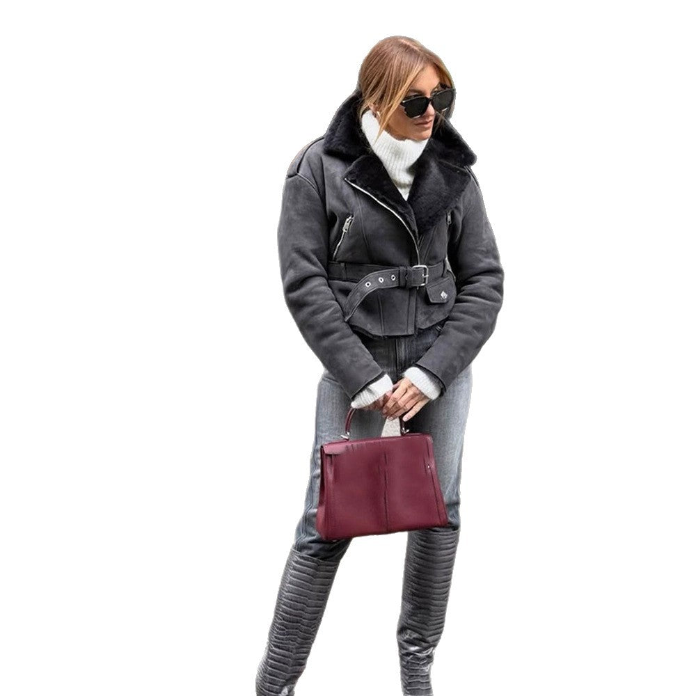Damen Kurzjacke im Biker‑Style aus Velourslederoptik mit Teddyfutter und Taillengürtel Drune