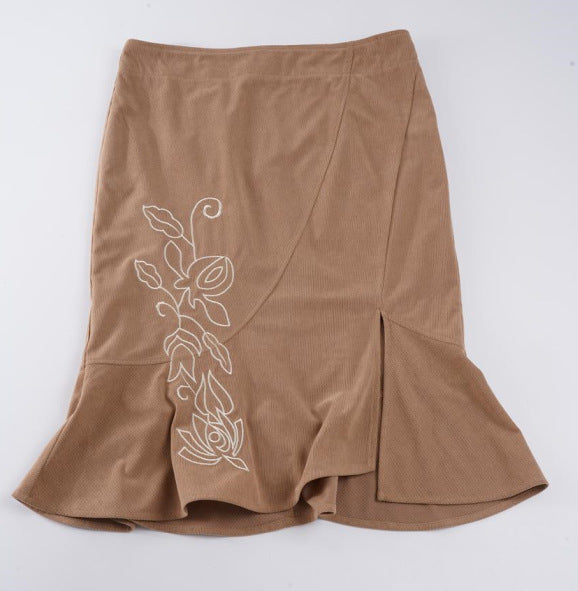 Damen ausgestellter Midirock mit seitlicher Blumenstickerei und Volant Drune