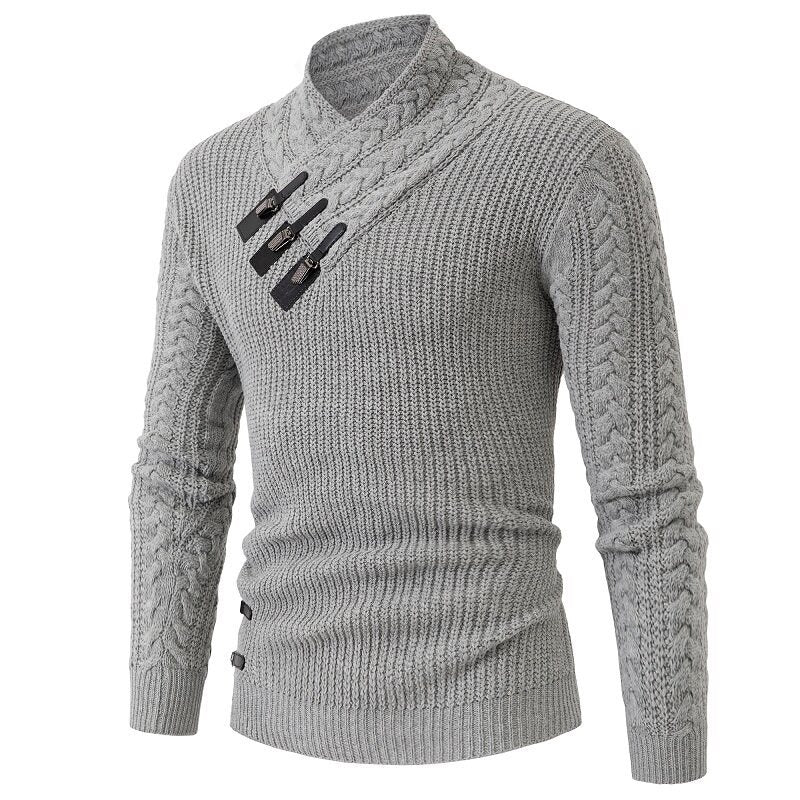 Herren nan Strickpullover mit Schalkragen, Zopfmuster und markanten Schnallenverschlüssen Drune
