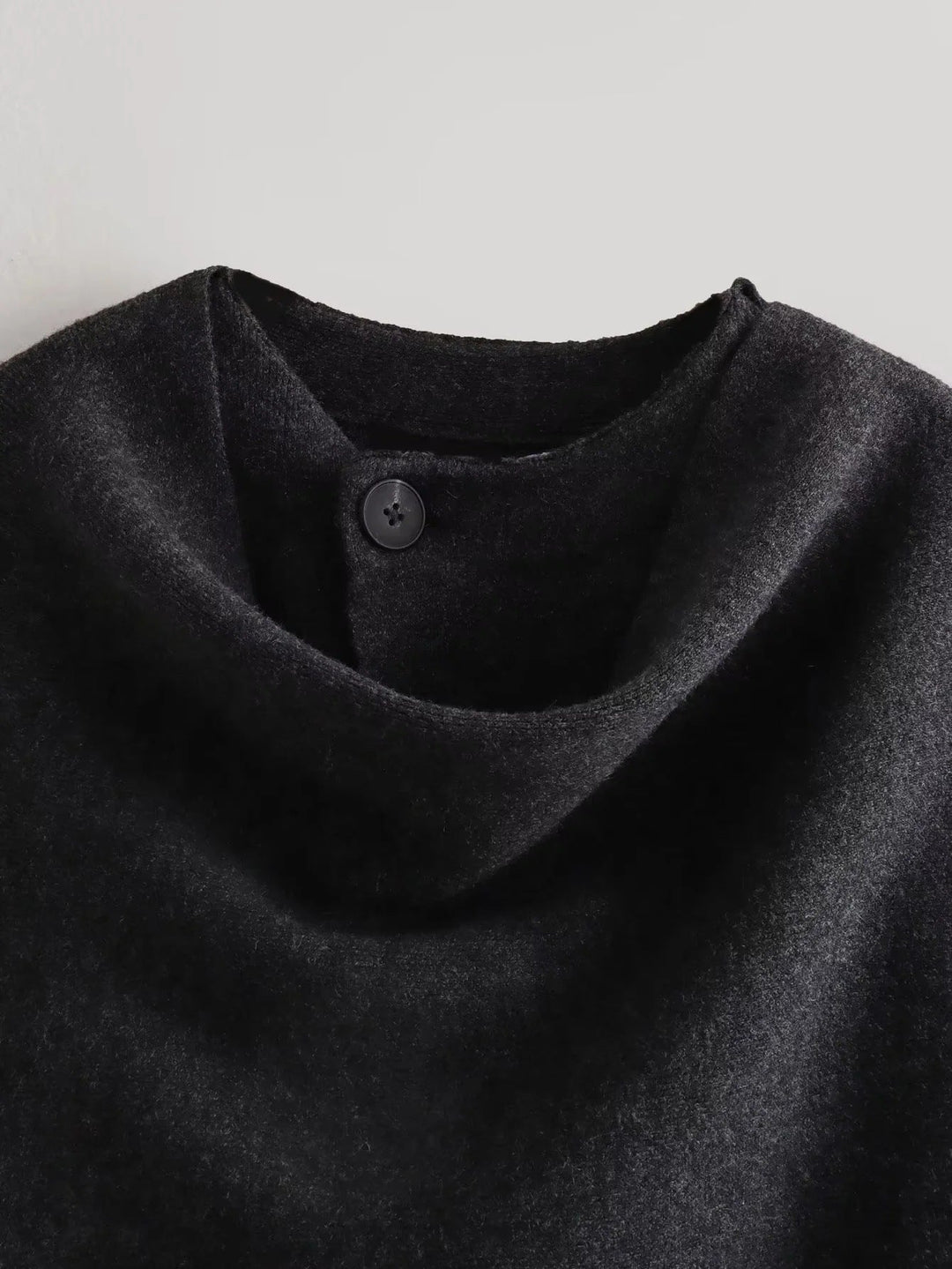 Drune | Boulevard Asymmetrischer Schal Verkürzte Gestrickte Jacke
