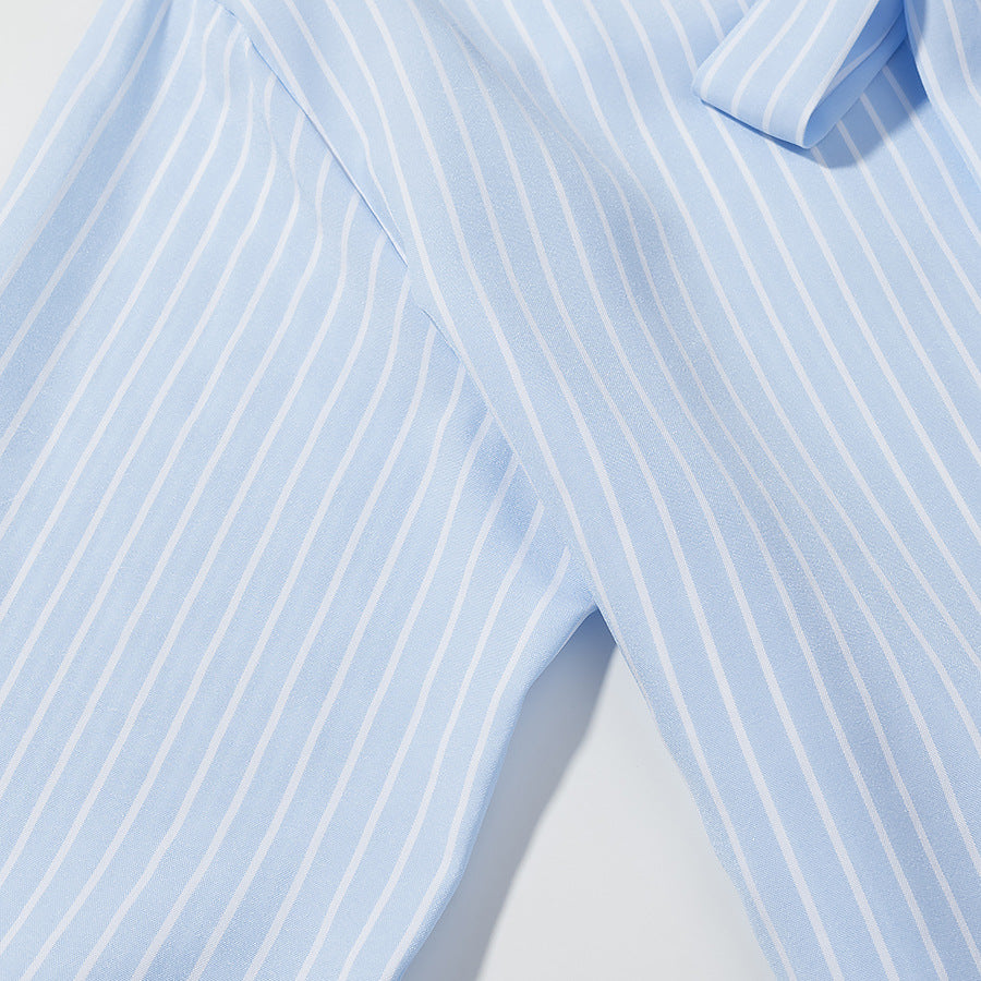 Damen Gestreifte Bluse mit Schleifenkragen und durchgehender Knopfleiste Drune