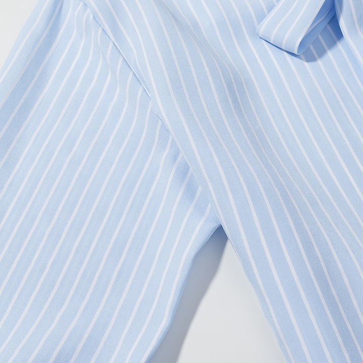 Damen Gestreifte Bluse mit Schleifenkragen und durchgehender Knopfleiste Drune