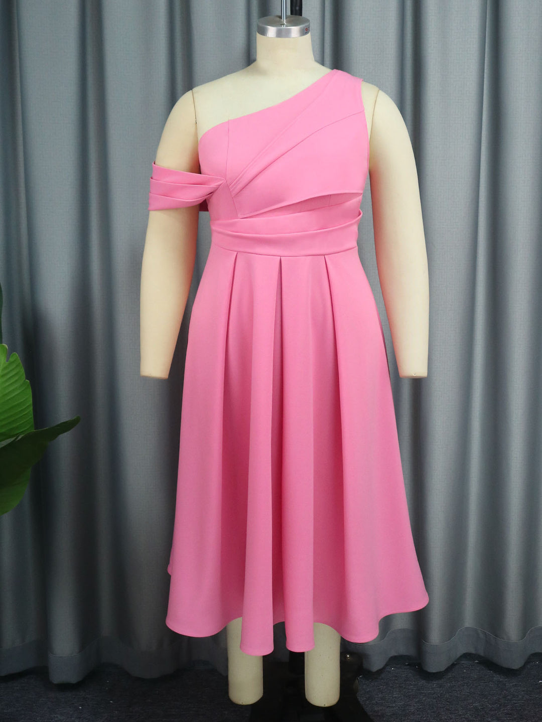 Damen Elegantes One-Shoulder Kleid mit Drapierungen Drune