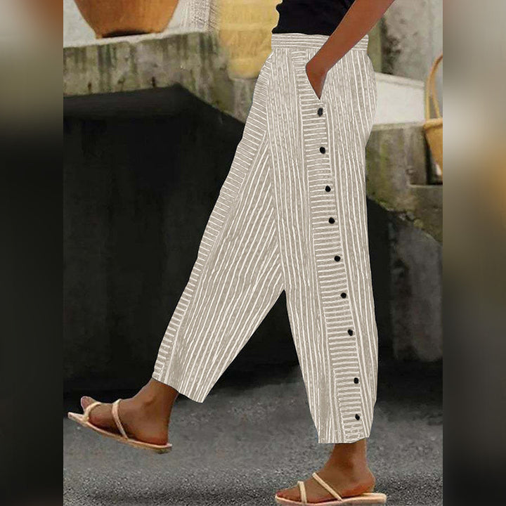 Damenweite Culotte-Hosen mit Paperbag-Taille, Knopfleiste und Seitentaschen Drune