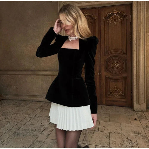 Damen Elegantes Samtkleid mit ausgefallenem Schnitt und Puffärmeln Drune