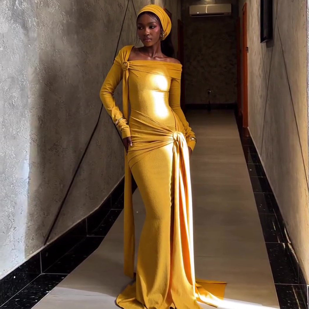 Damen Langärmliges Abendkleid mit asymmetrischem Schnitt und raffinierten Drapierungen Drune