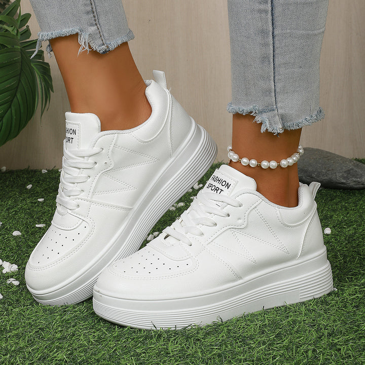 Damen Chunky-Sneaker mit erhöhtem Plateau, perforierter Zehenpartie und gepolstertem Schaft Drune