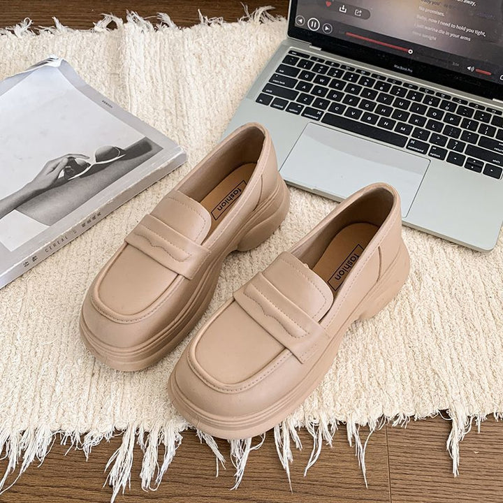 Damen Modische Chunky-Loafer mit profilierter Gummisohle, Kunstleder und dekorativer Metal-Applikation Drune