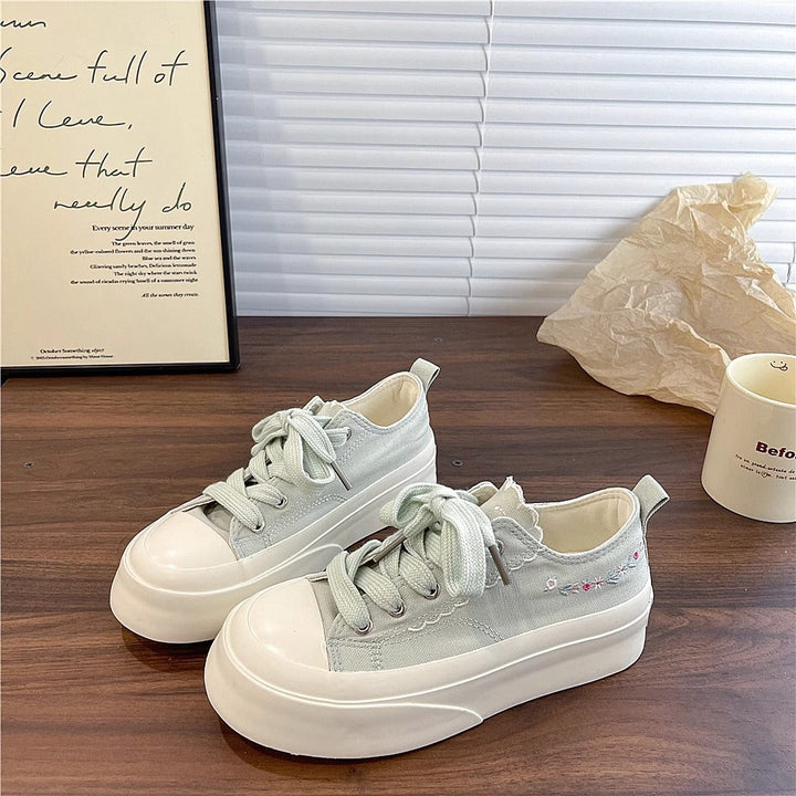 Damen Trendige Freizeitsneaker mit verspielten Rüschen-Details und dämpfender Sohle Drune