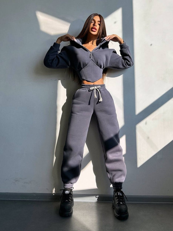 Damen Crop-Kapuzenjacke mit Korsagennaht und High-Waist Jogginghose Drune
