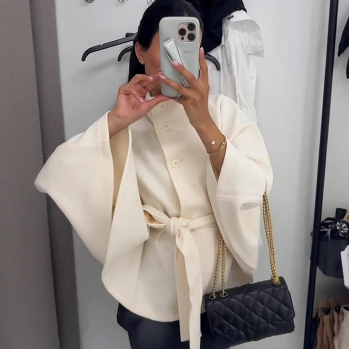 Damen Elegantes Woll-Cape mit Taillengürtel, Stehkragen und verdeckter Knopfleiste Drune