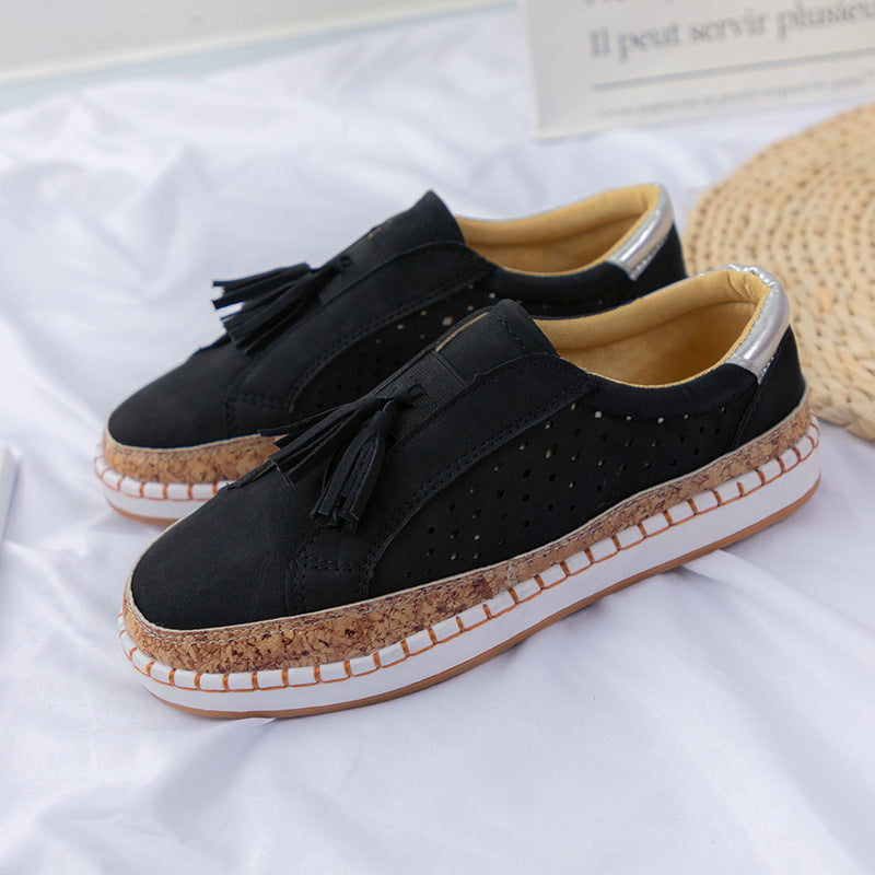 Damen nan perforierter Slip-On Sneaker mit Quasten, Kork-Plateau und dekorativer Handnaht Drune