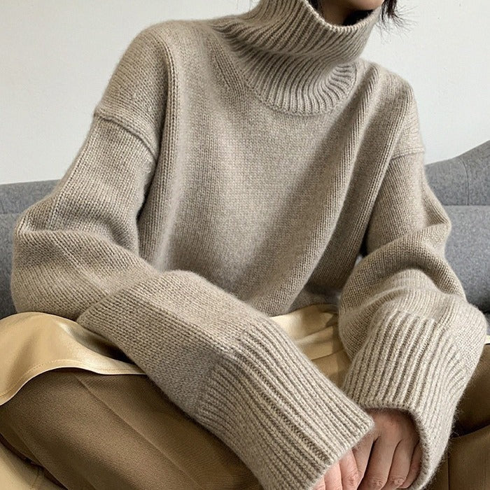 Damen Ikonischer Pullover mit hohem Kragen und Oversized-Schnitt Drune
