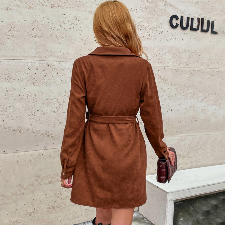 Damen kurzes Hemdkleid aus Velourslederimitat mit Taillengürtel und Druckknopf-Leiste Drune