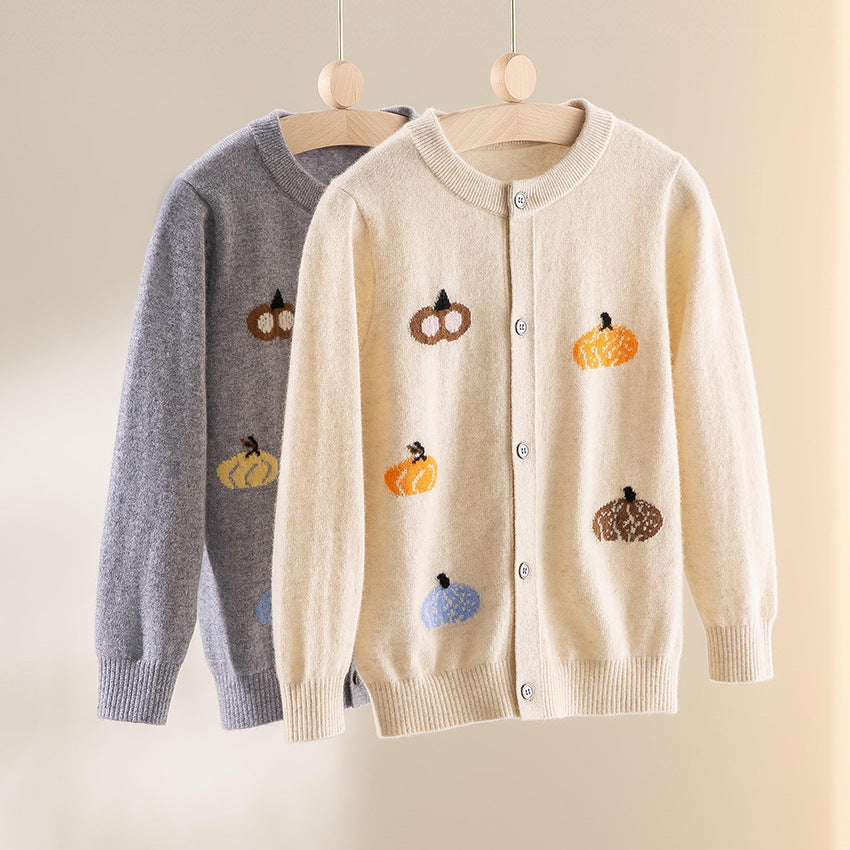 Damen Strickjacke mit Intarsia-Kürbismotiven, Rundhalsausschnitt und Knopfleiste Drune
