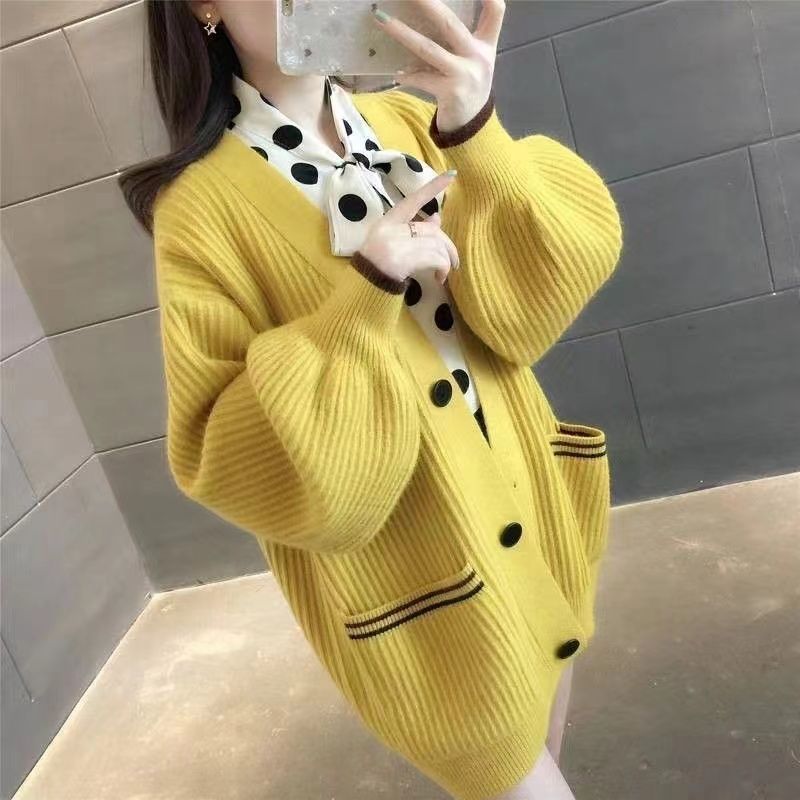 Damen Modische Strickjacke mit hohen Taschen und dekorativen Knöpfen Drune