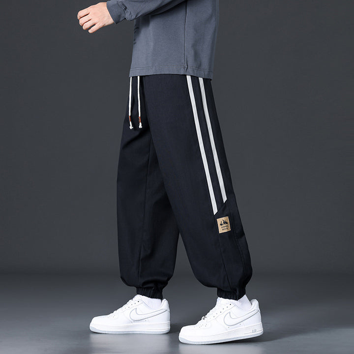 Herren Modische Freizeit-Hose mit seitlichen Streifen