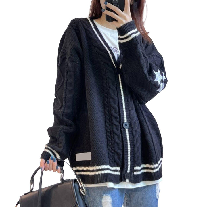 Damen nan oversized Zopfmuster-Cardigan mit V-Ausschnitt, Knopfleiste und Sternapplikationen Drune