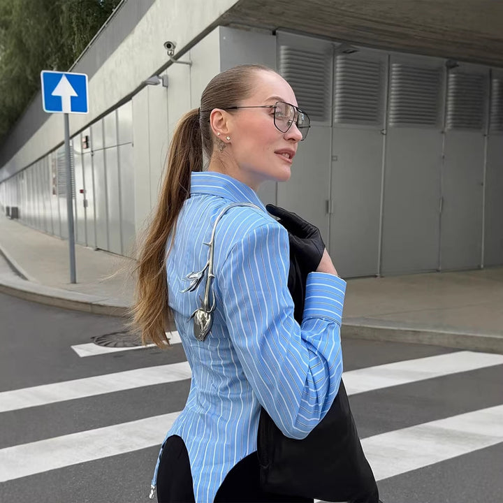 Damen Taillierte Streifen-Hemdbluse mit spitzem Schößchen und Taillenraffung Drune