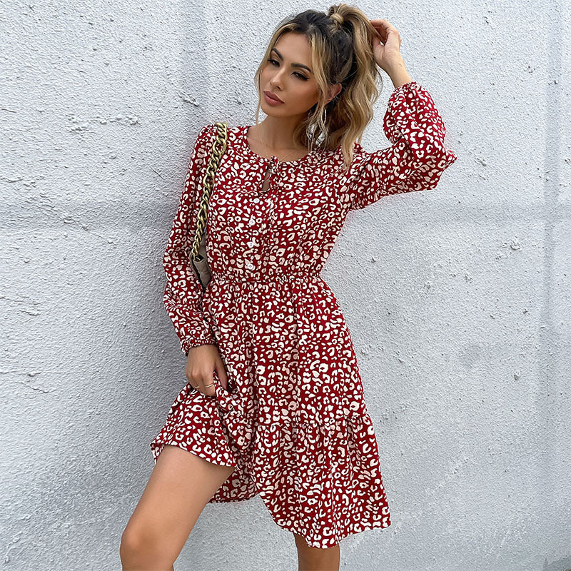 Damen Leoprint-Volantkleid mit Bindeschleife, Gummizugtaillen und langen Ärmeln Drune