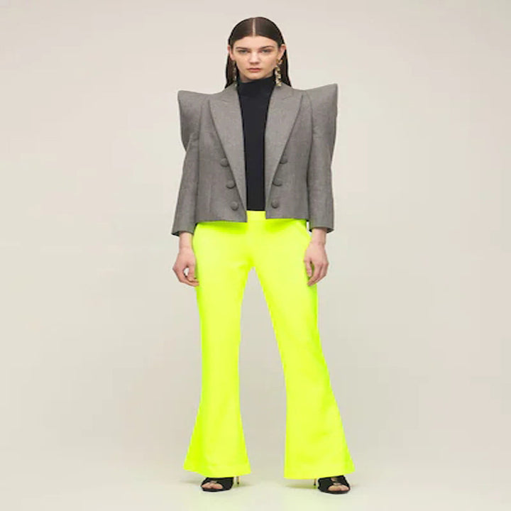 Damen Dreiteiliges Tailoring-Set mit betontem Schulterblazer, Top und Bermuda-Shorts Drune