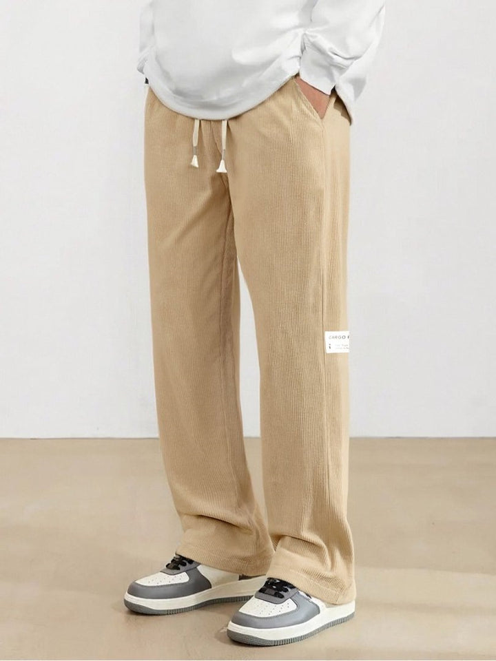 Herren Weite Cordhose im Relaxed-Fit mit Tunnelzug, geradem Bein & Label‑Patch Drune