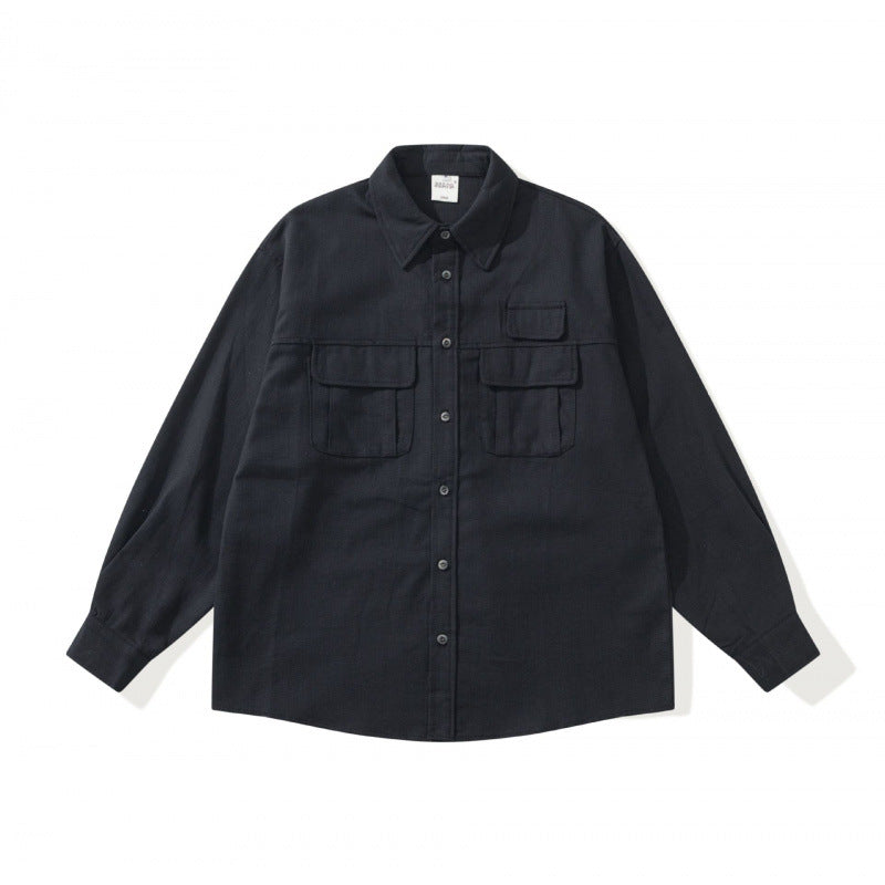 Unisex Boxy-Overshirtjacke im Utility‑Stil mit aufgesetzten Klappentaschen und Hemdkragen Drune