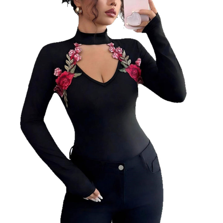Damen nan taillierter Langarm-Body mit Stehkragen, V-Ausschnitt und floraler Stickapplikation Drune