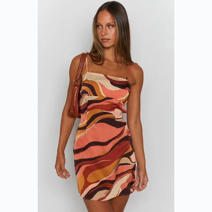Damen Minikleid mit verführerischem Wickeldesign und intensiven Farbverlauf Drune