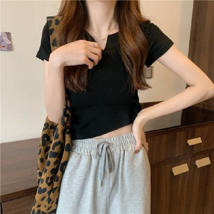 Damen Cropped T-Shirt mit figurbetontem Schnitt und modernen Akzenten Drune
