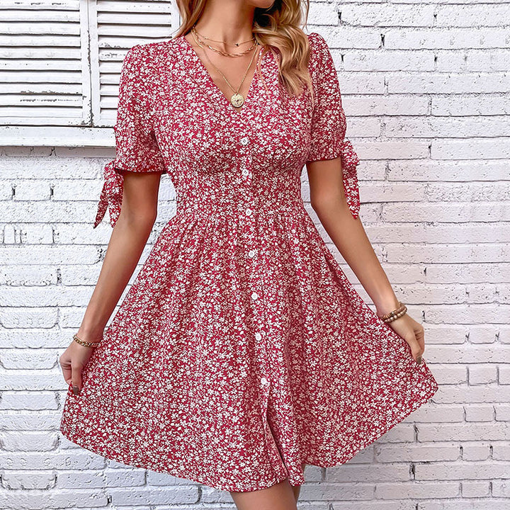 Damen Blusenkleid mit floralen Mustern und verspielten Rüschen Drune