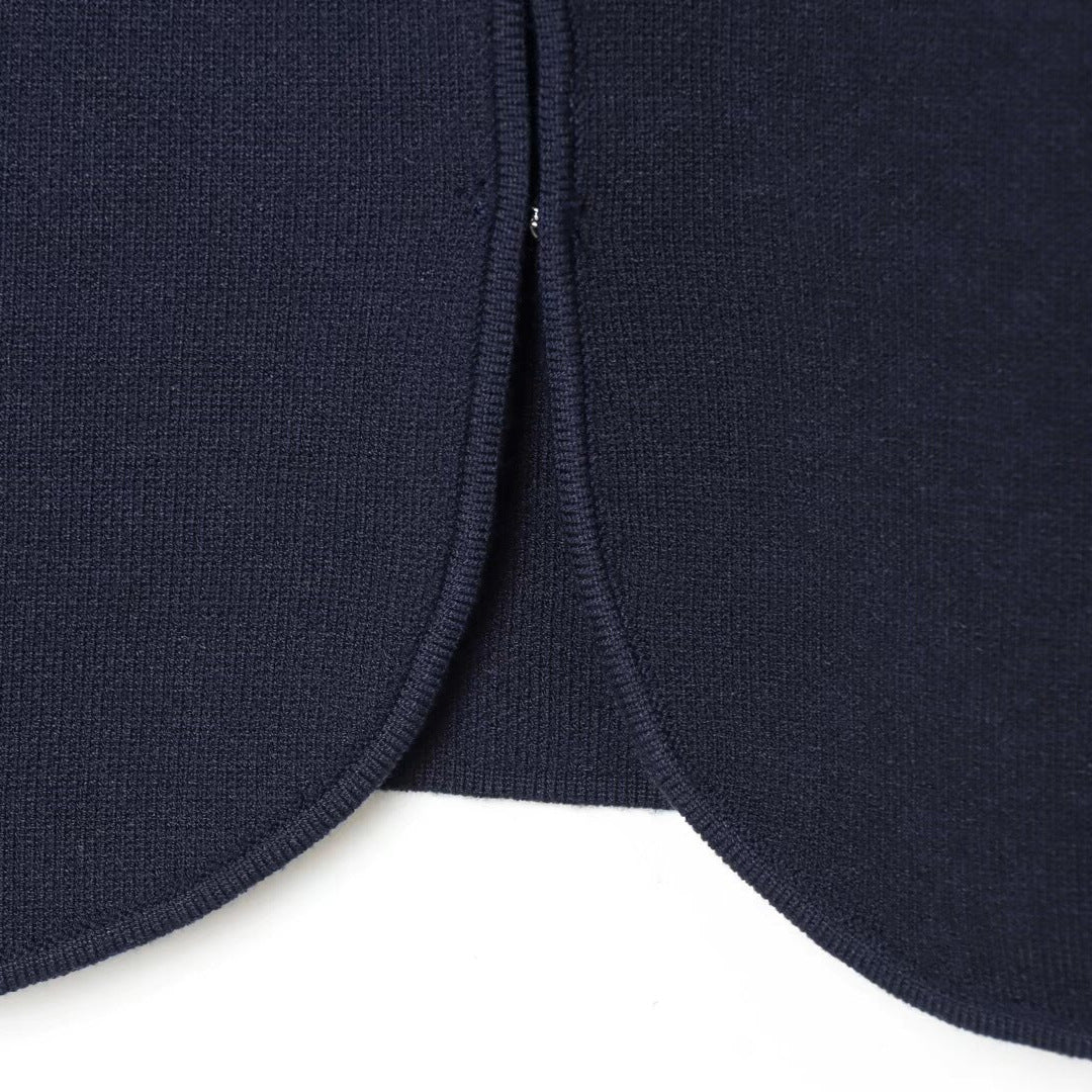 Damen Kurze strukturierte Shaket-Jacke mit Stehkragen, dekorativen Reihenknöpfen und verlängerten Manschetten Drune
