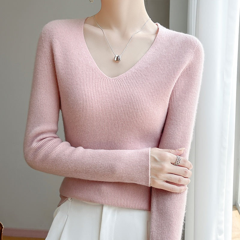 Damen Schmal geschnittener V‑Ausschnitt-Feinstrickpullover mit feiner Rippenstruktur und weicher Haptik Drune