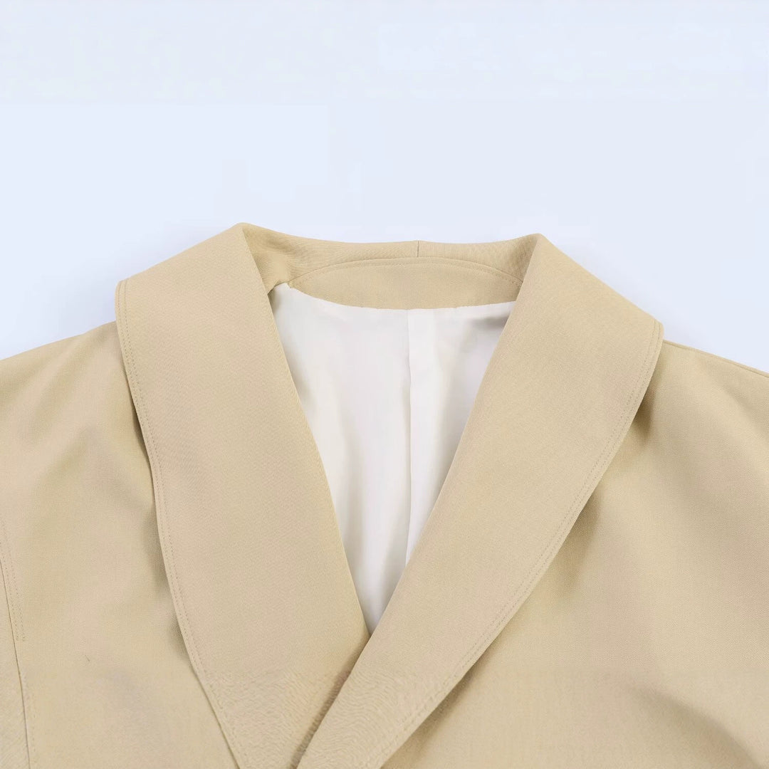 Damen Oversized Cropped-Jacke mit großem Schalkragen, Taillenriegel und Ballonärmeln Drune