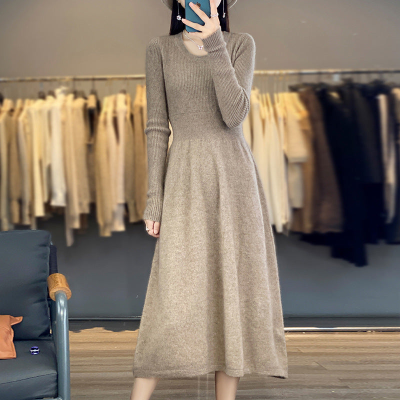Damen Langärmeliges Midikleid aus Feinstrick mit taillierter A‑Linien‑Silhouette Drune